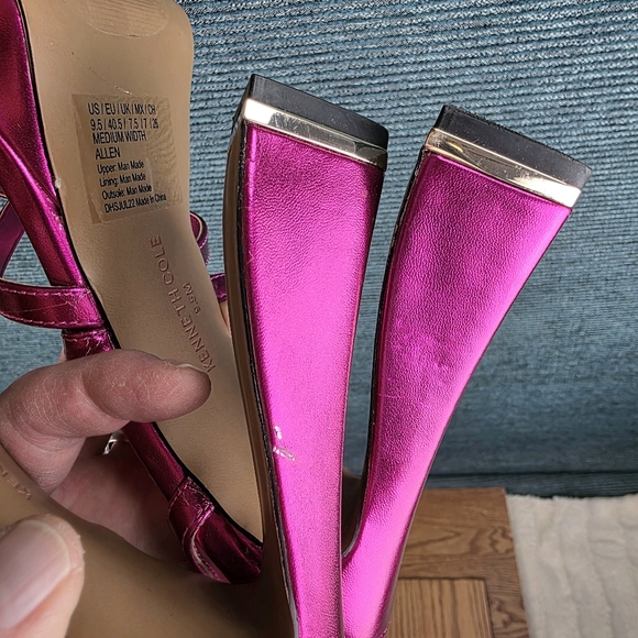 Kenneth Cole Strappy Hot Pink "Allen" Platform Sandals - Picture 14 of 16